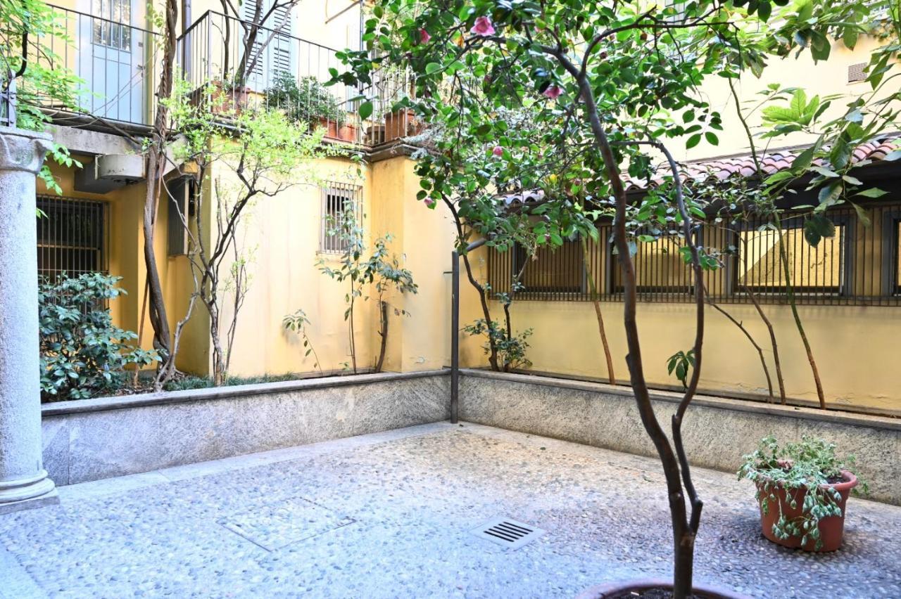 Appartamento Le Guglie In Piazza Castello - Centro Storico 밀라노 외부 사진