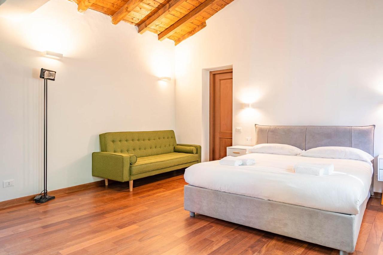 Appartamento Le Guglie In Piazza Castello - Centro Storico 밀라노 외부 사진
